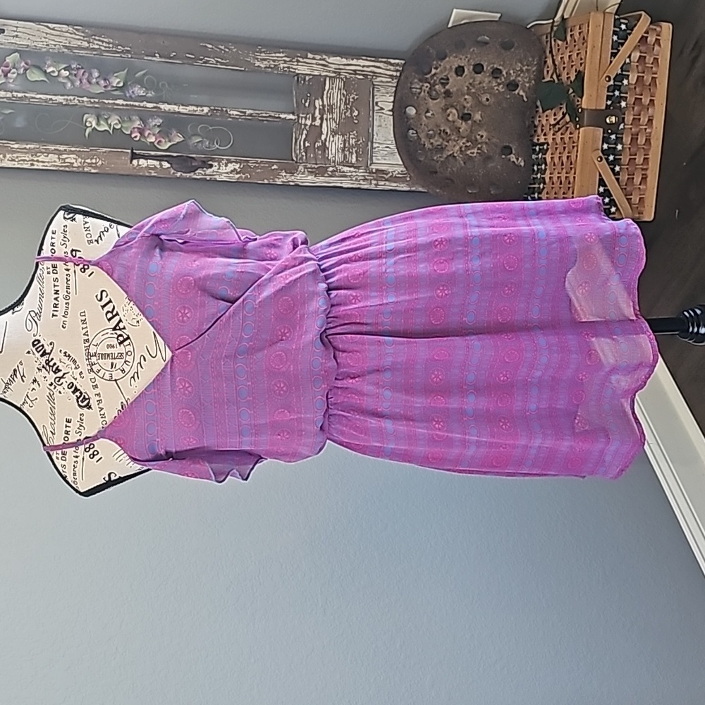COLD SHOULDER SUN DRESS SIZE SMALL 🇺🇸